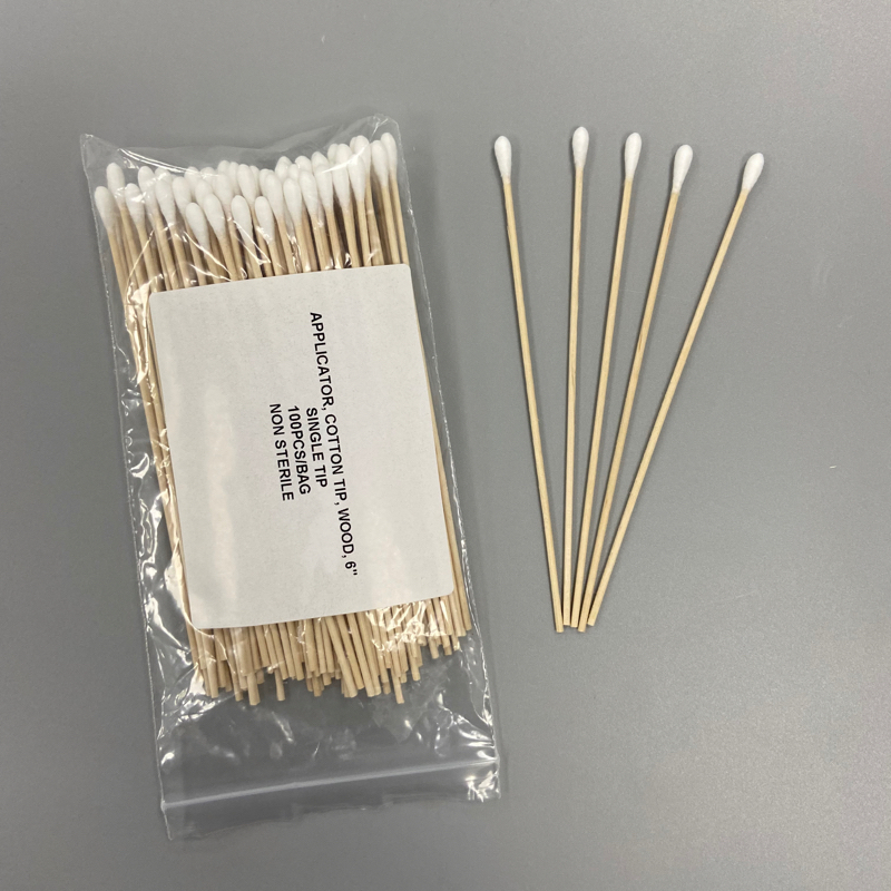 أعواد قطن خشبية