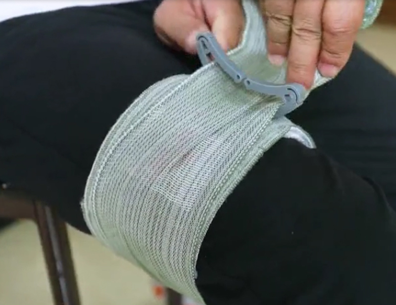 كيفية استخدام ضمادة الطوارئ