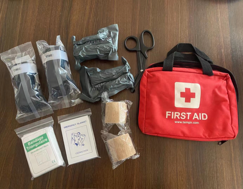 إعادة تعبئة مجموعات الإسعافات الأولية